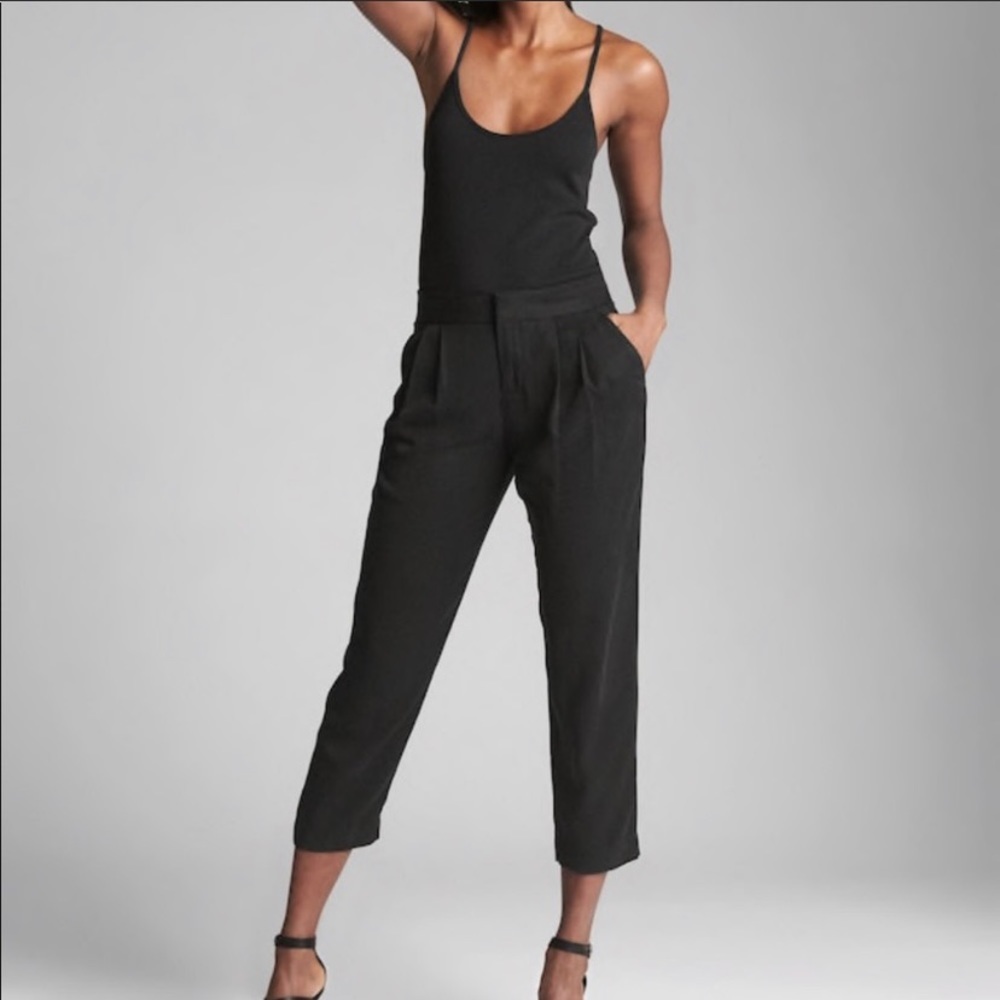 GAP Satin Cropped Pants Size 6